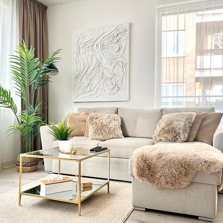The Elite Suite II Downtown Ac & Garage Parking Μπρατισλάβα Εξωτερικό φωτογραφία