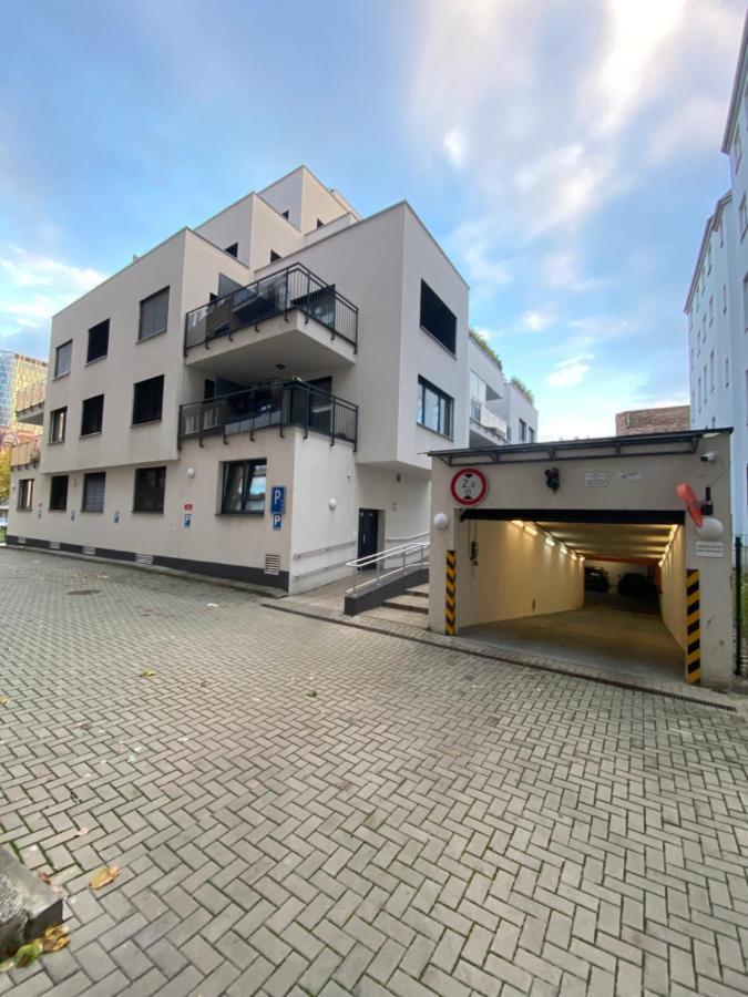 The Elite Suite II Downtown Ac & Garage Parking Μπρατισλάβα Εξωτερικό φωτογραφία
