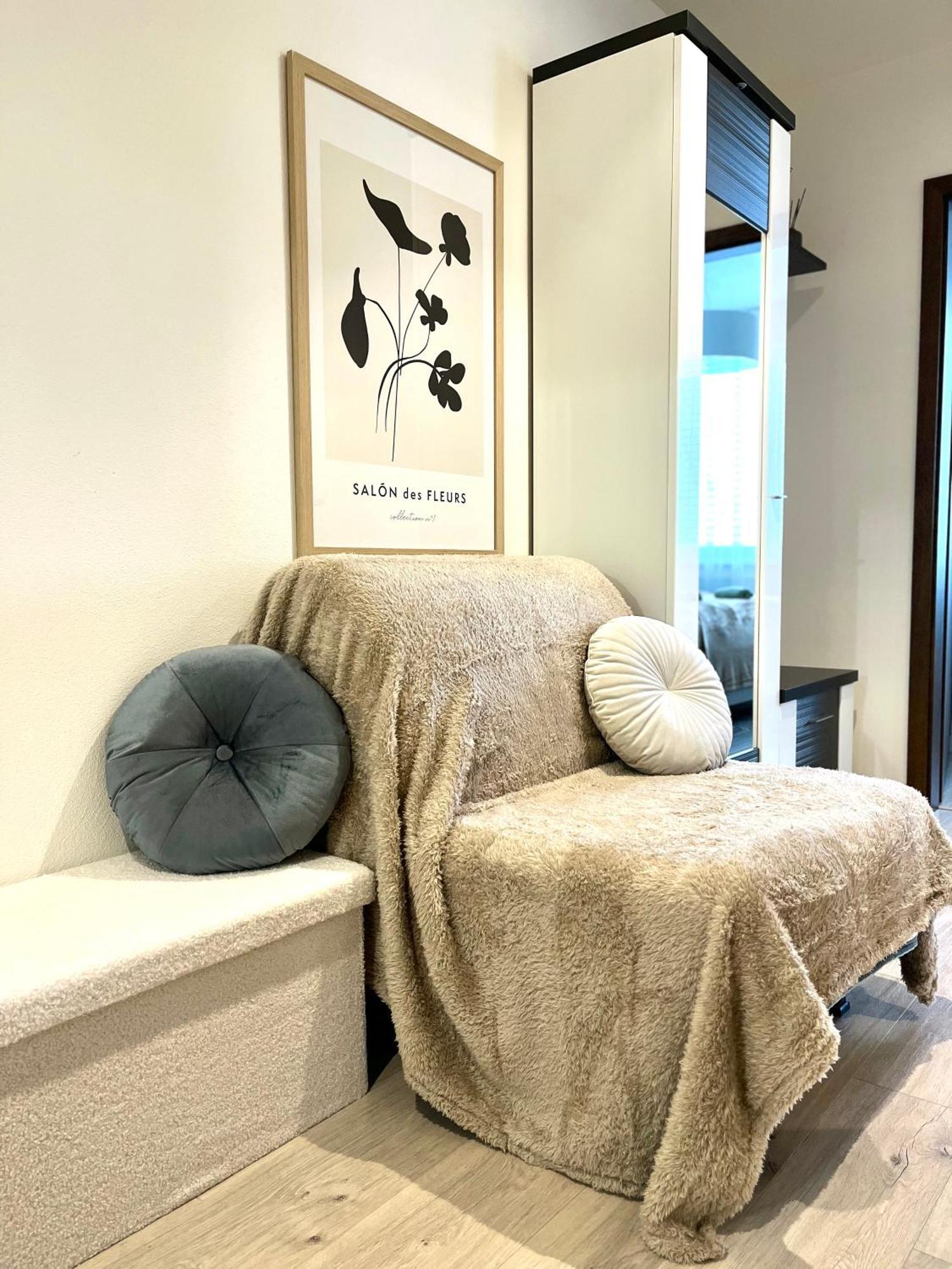 The Elite Suite II Downtown Ac & Garage Parking Μπρατισλάβα Εξωτερικό φωτογραφία